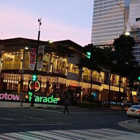 One Uptown Opposite Of Grandhyatt Hotel Manila Taguig City Luaran gambar
